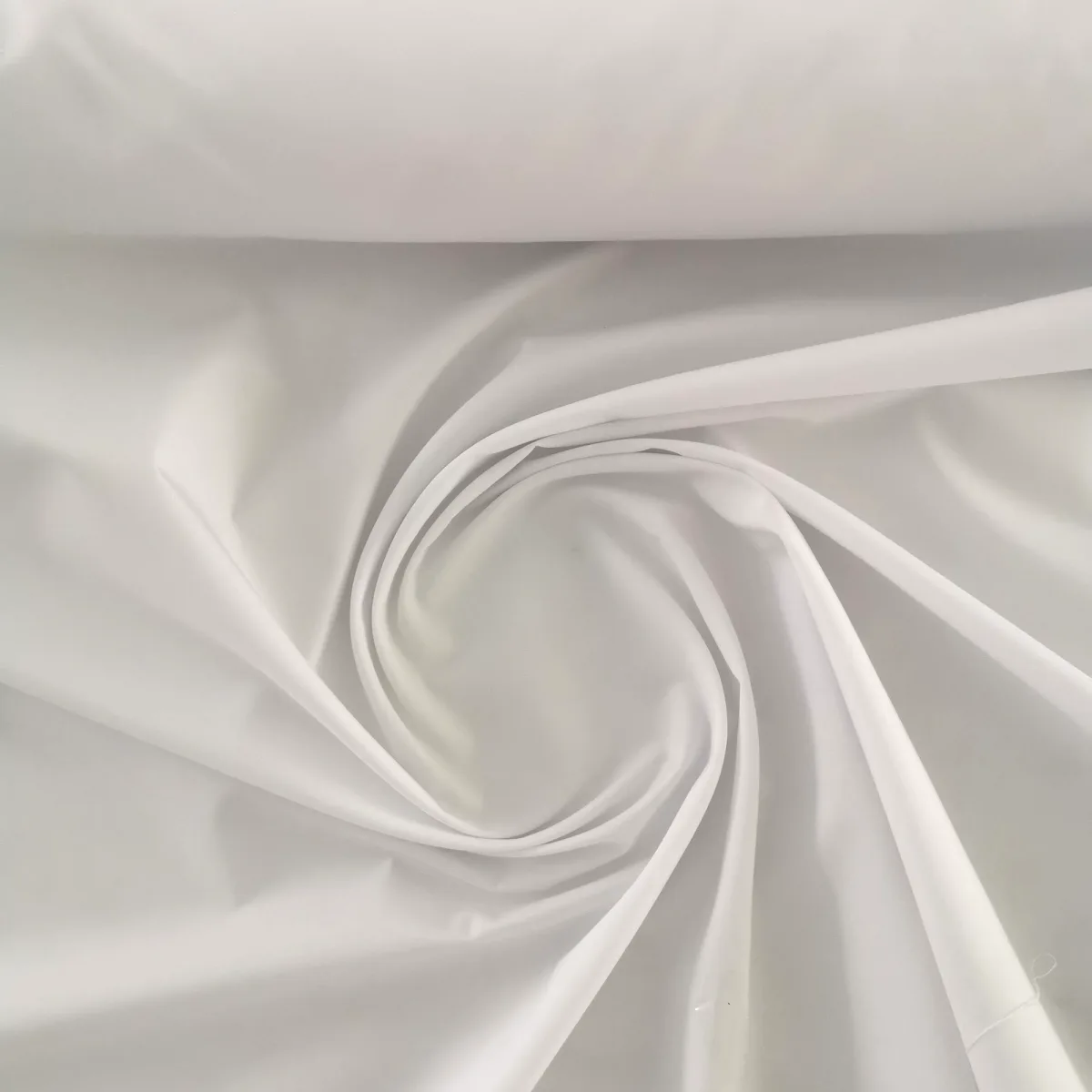 Tetrex spun fabric in white