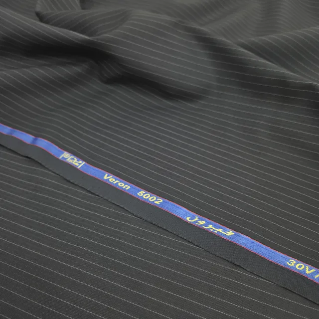 Selvedge of Feron 5002 with the item name printed