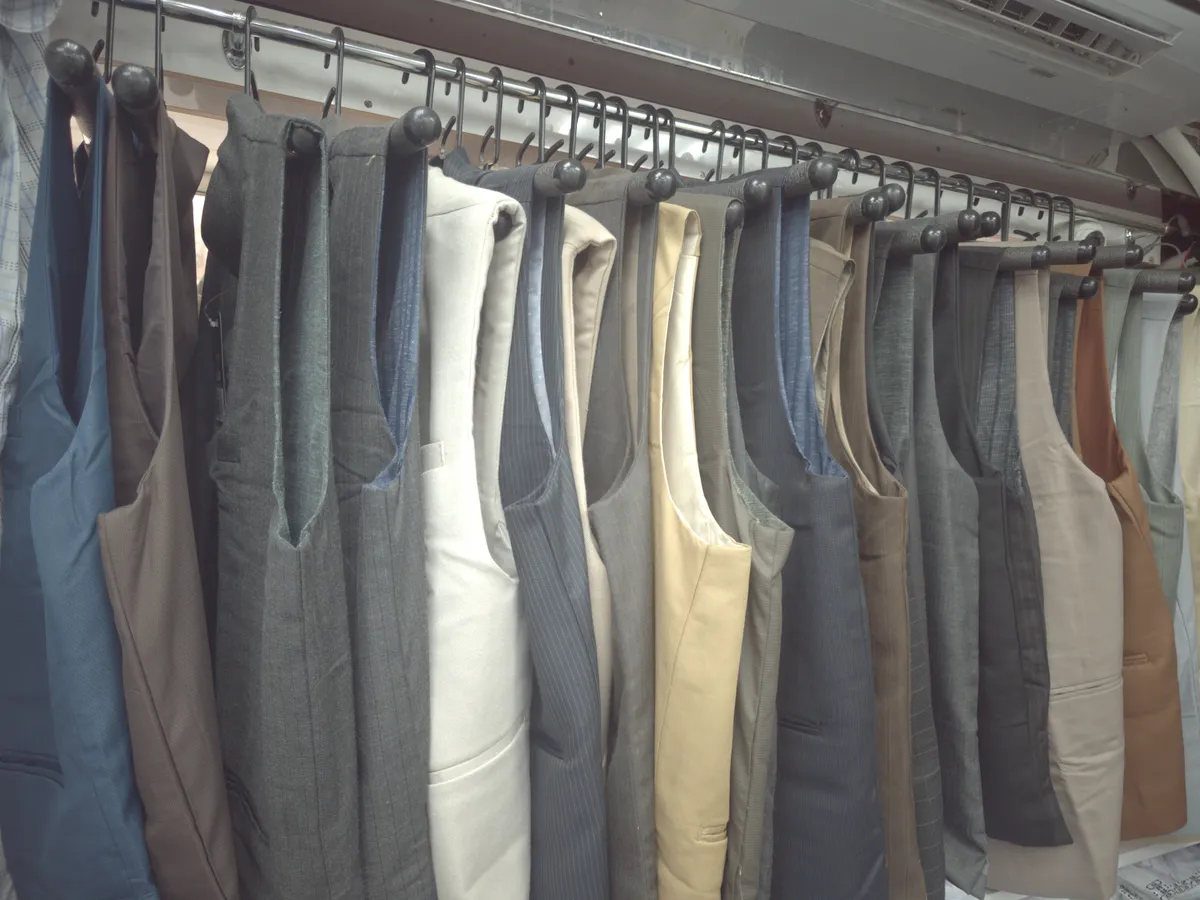 Sudanese sidiris in different colours hanging at the Ramada Al-Raqi branch in Al-Balad